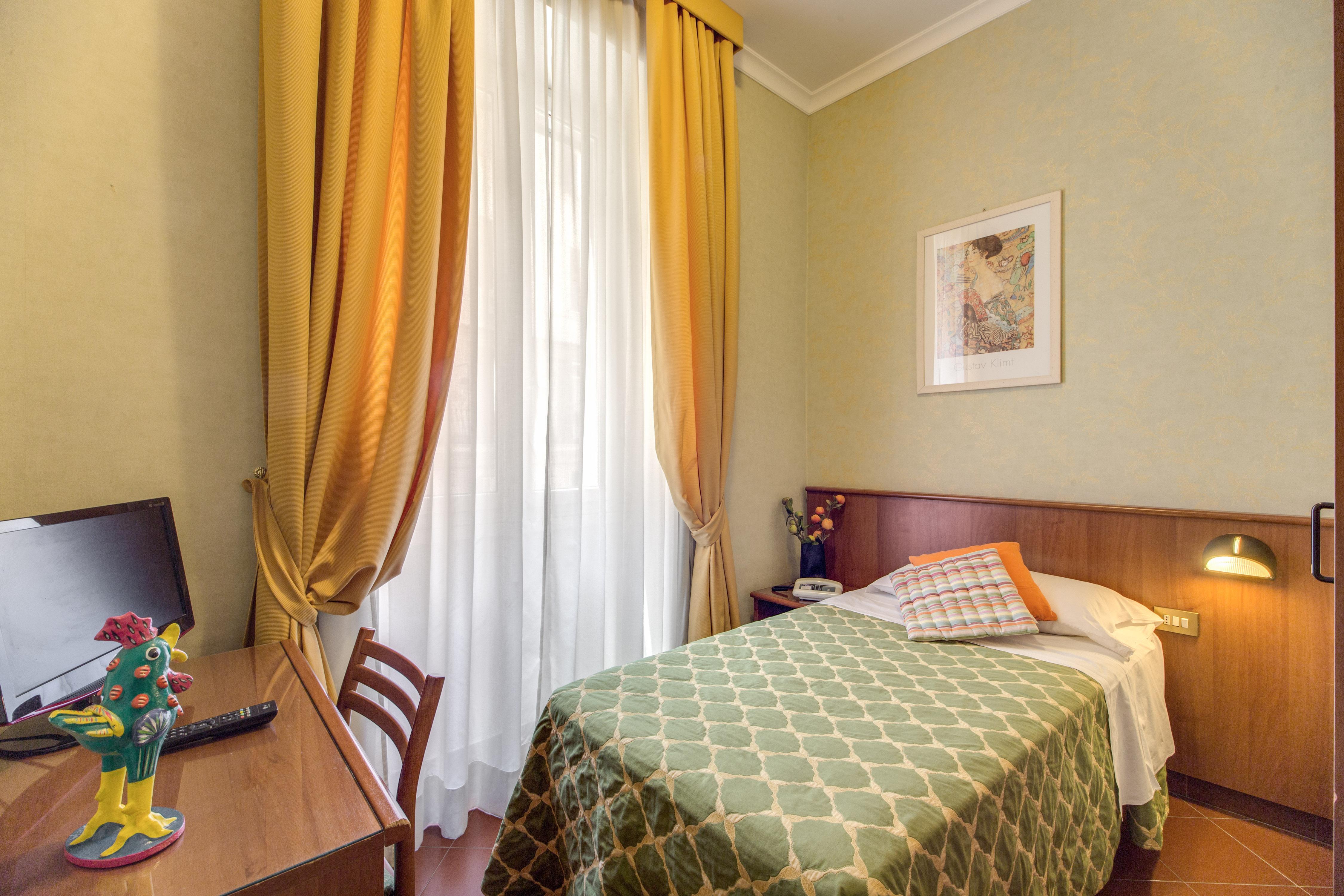 Hotel Corona Hotel