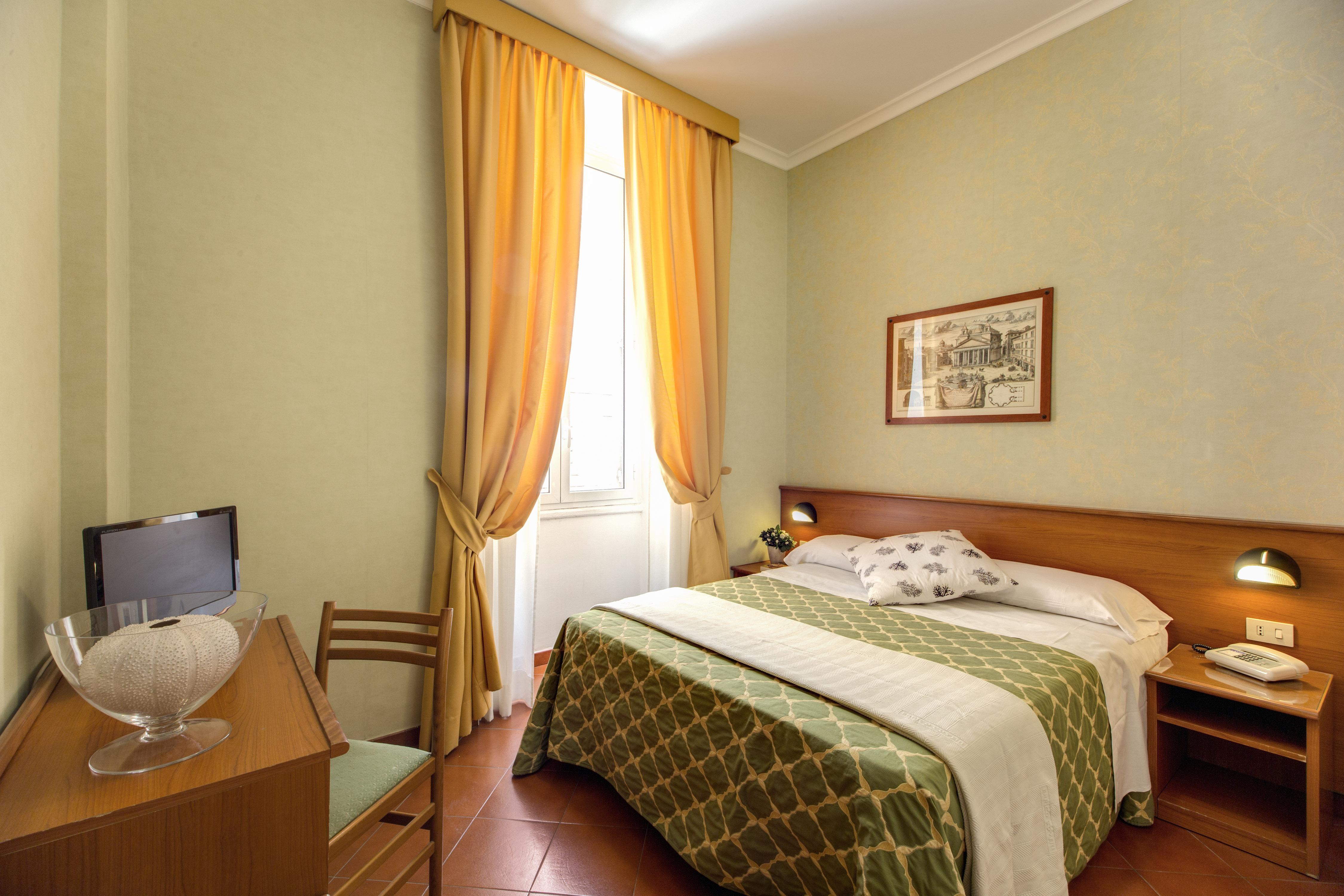 Hotel Corona Hotel 3*