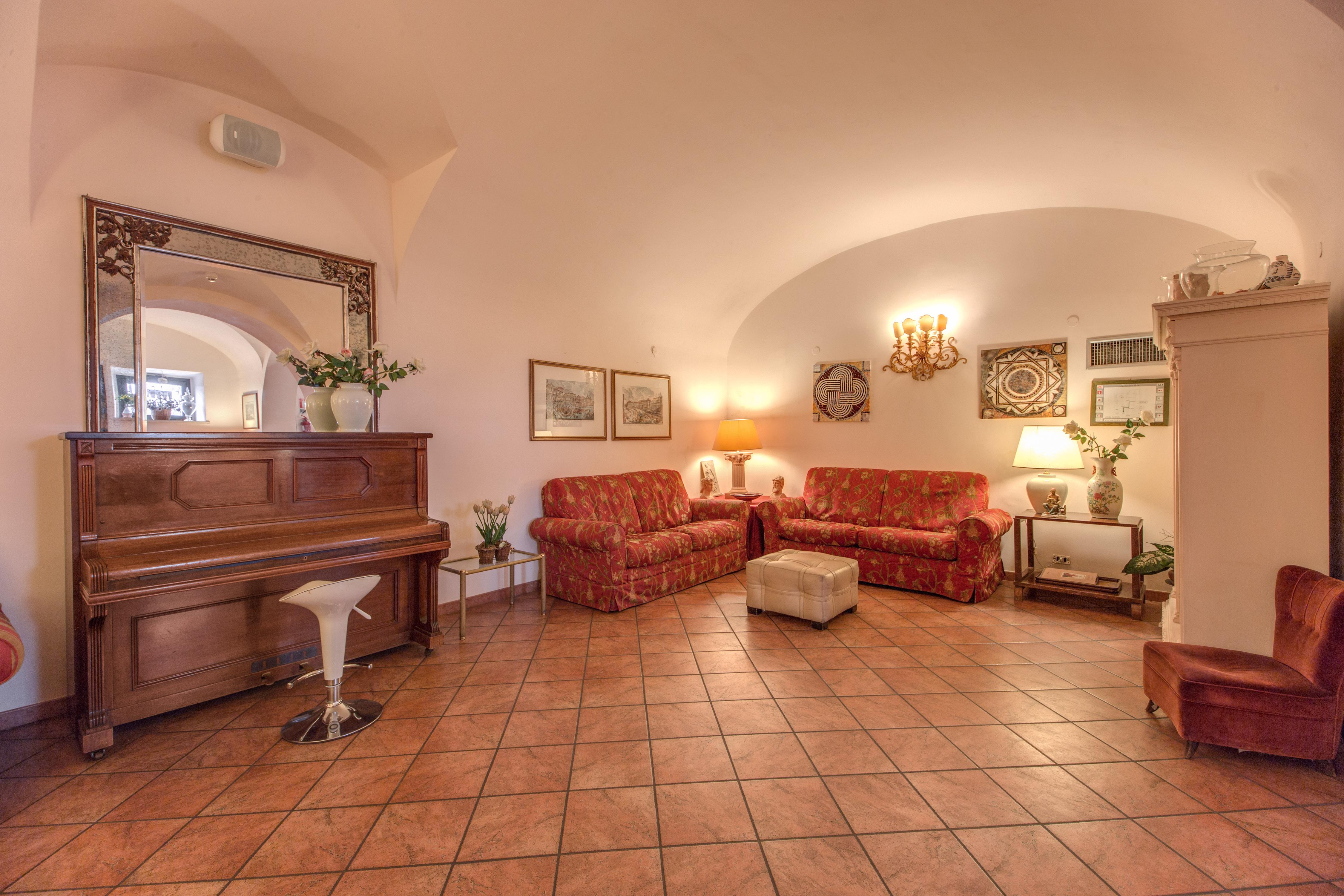 Hotel Corona Hotel