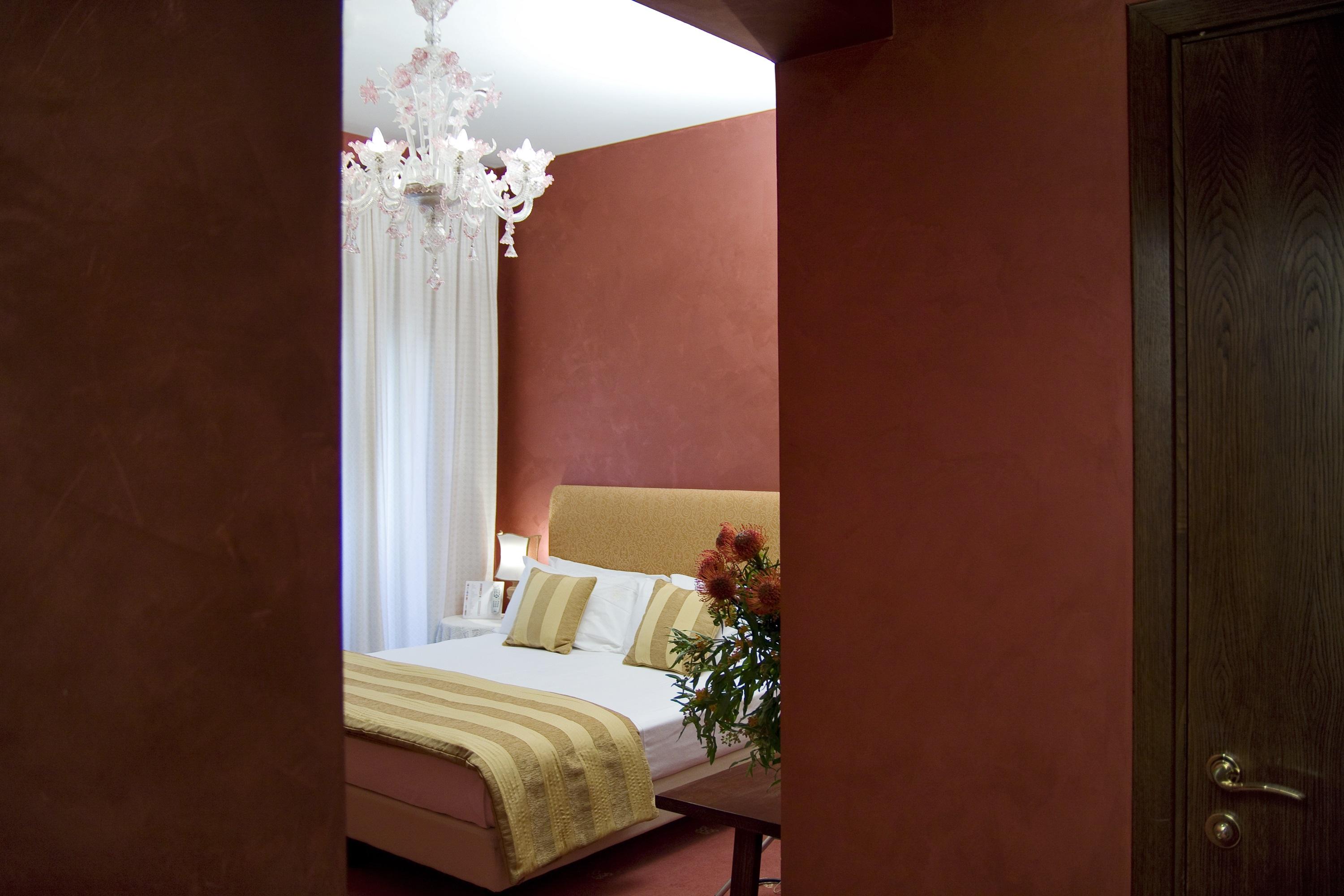 Hotel Columbia