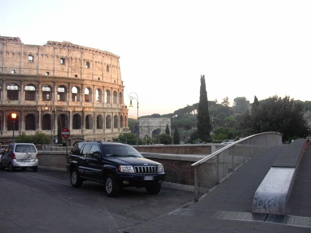 Vacanze Al Colosseo Polveriera Apartment Rome