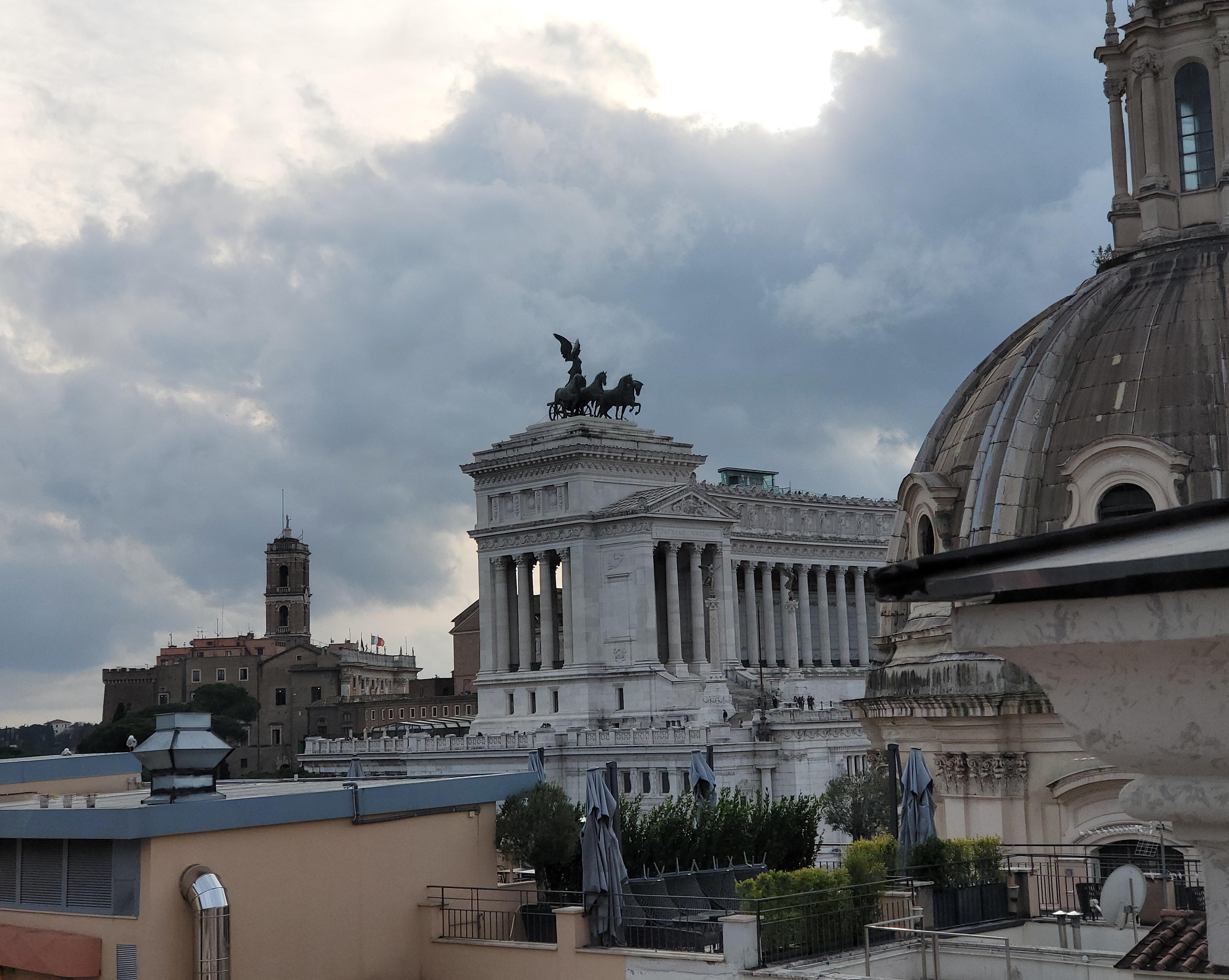 H10 Palazzo Galla Hotel 4*