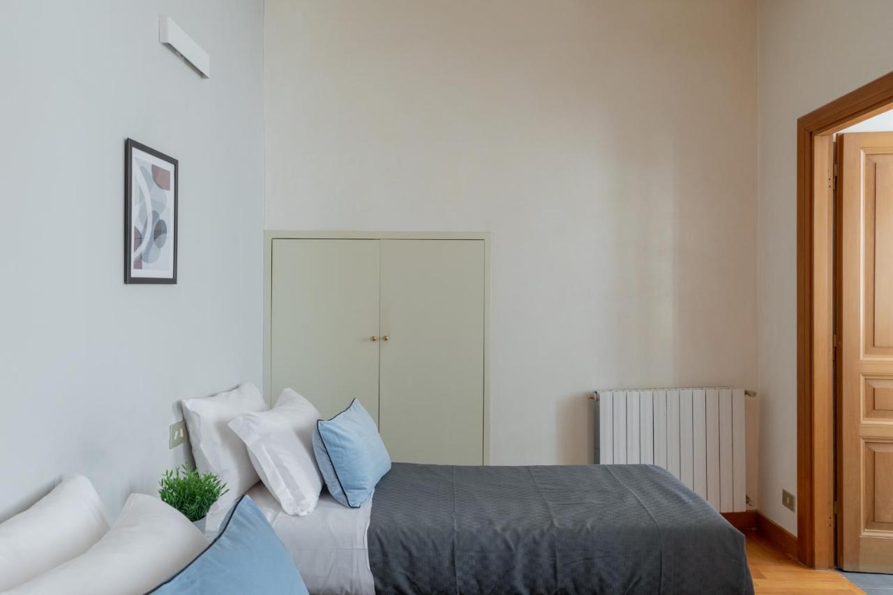 Iflat Synagogue At Your Feet Apartment