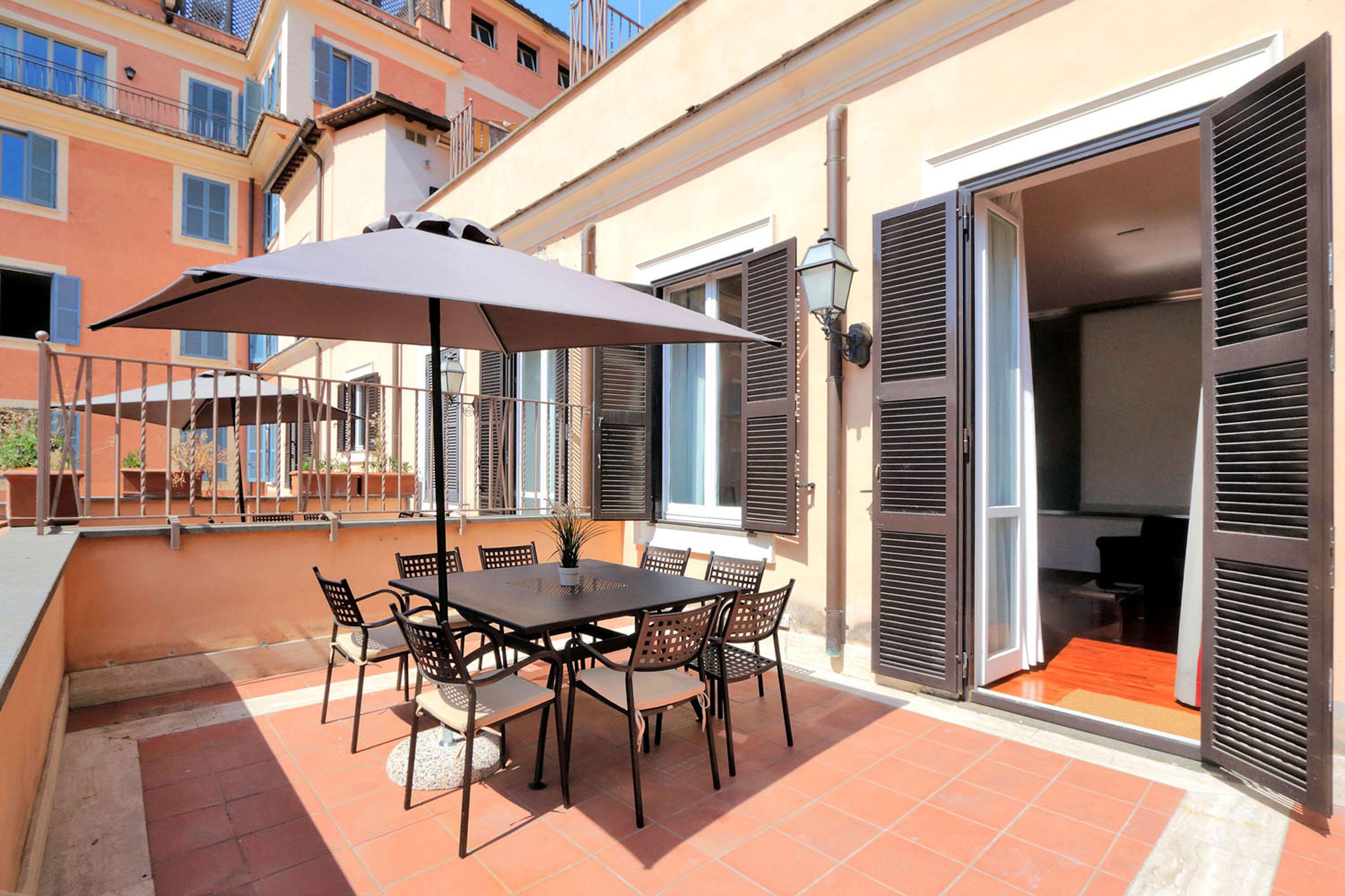 Piazzetta Margutta - My Extra Rome