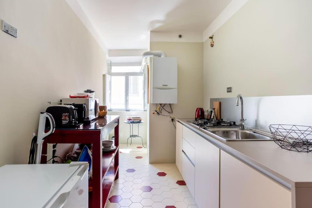 Appartamento Authentic Monti 5 Mins From Colosseum