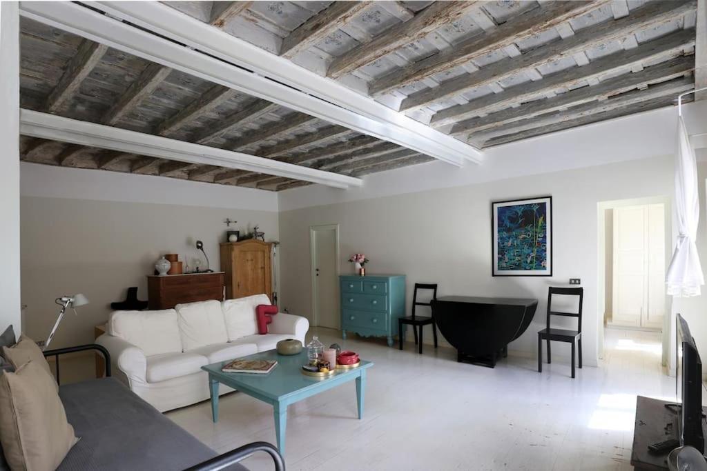Authentic Monti 5 Mins From Colosseum Appartamento *