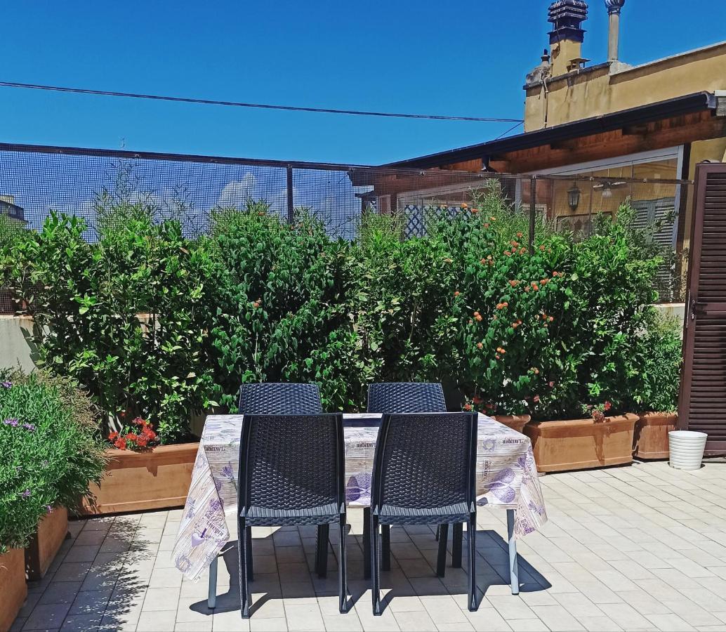 Living By Vatican With Panoramic Terraces In Apartment *