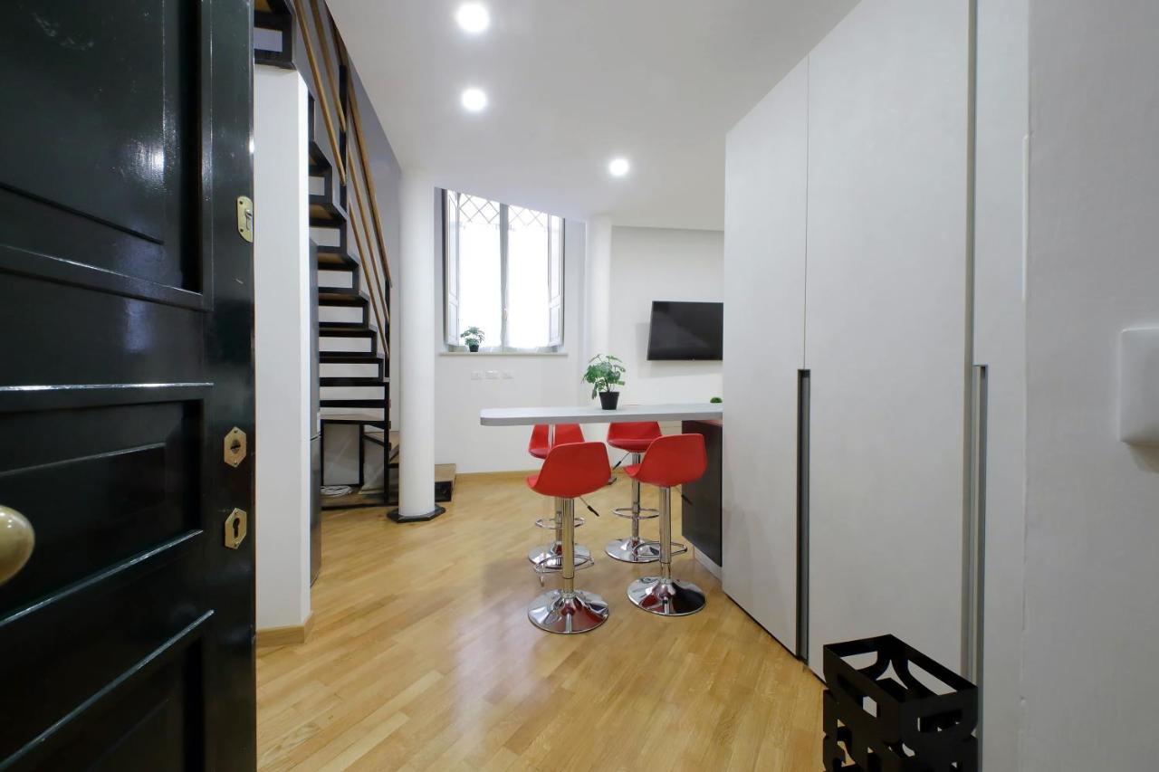 Trevi - Barberini Apartment