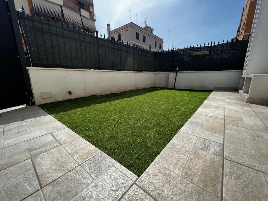 Holiday home Cozy House With Garden In Centocelle Metro C Rome