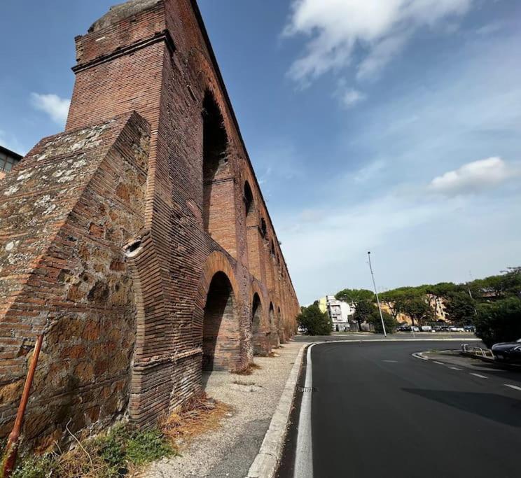 Cozy House With Garden In Centocelle Metro C Holiday home Rome