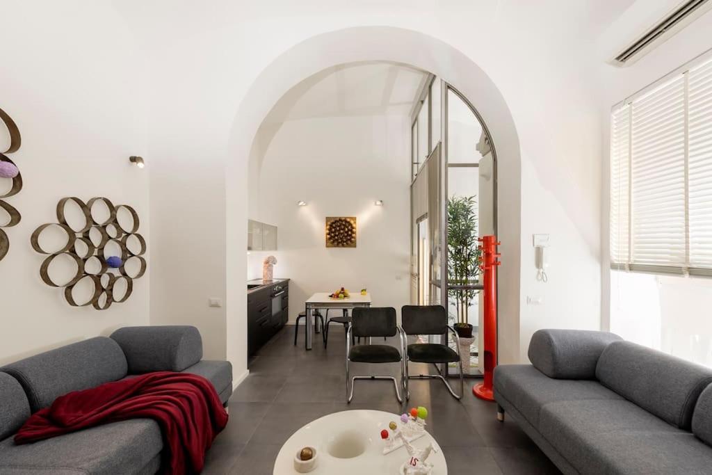 New! Design & Modern * Rome