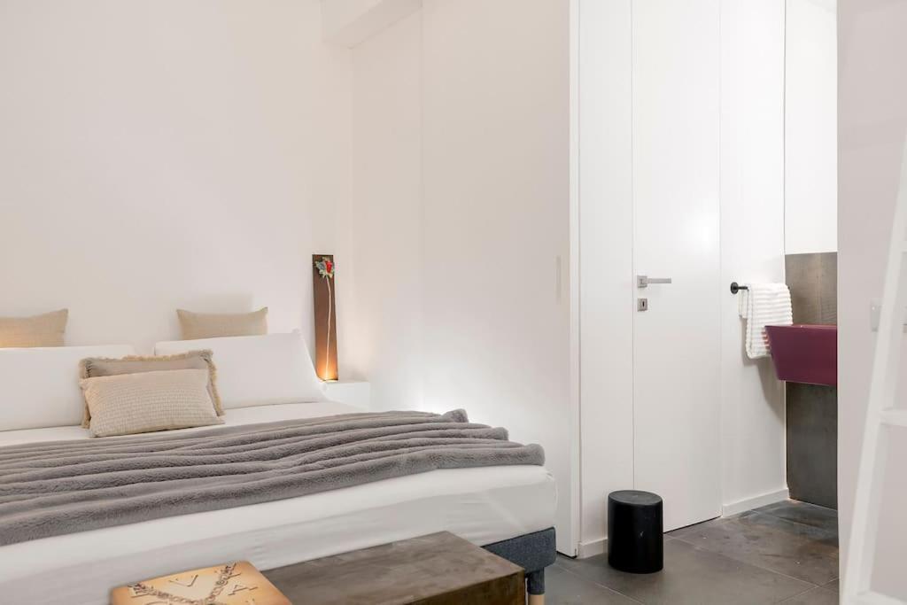 New! Design & Modern Apartment