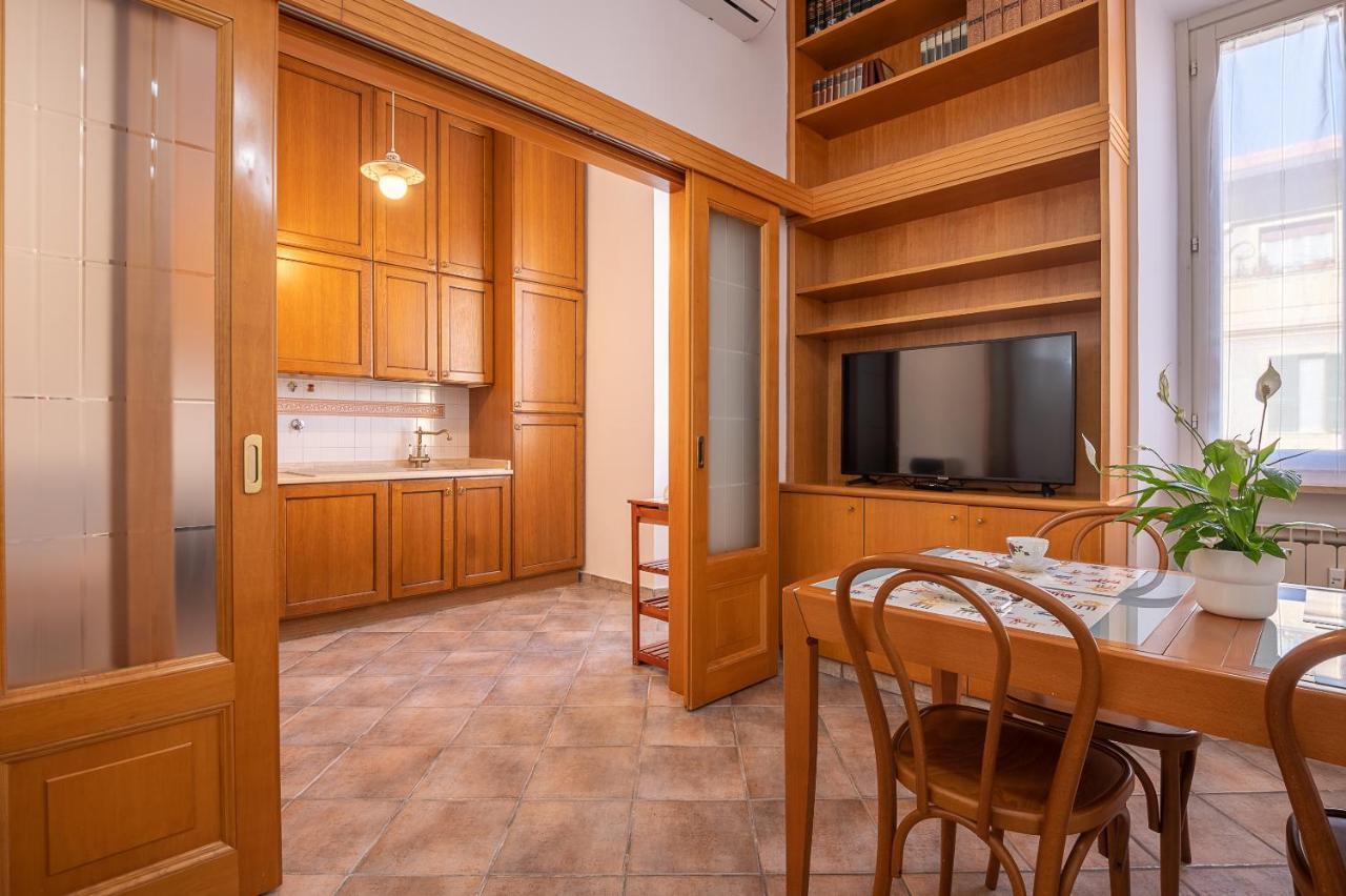 Cesare Vatican Museums Apartment Rome