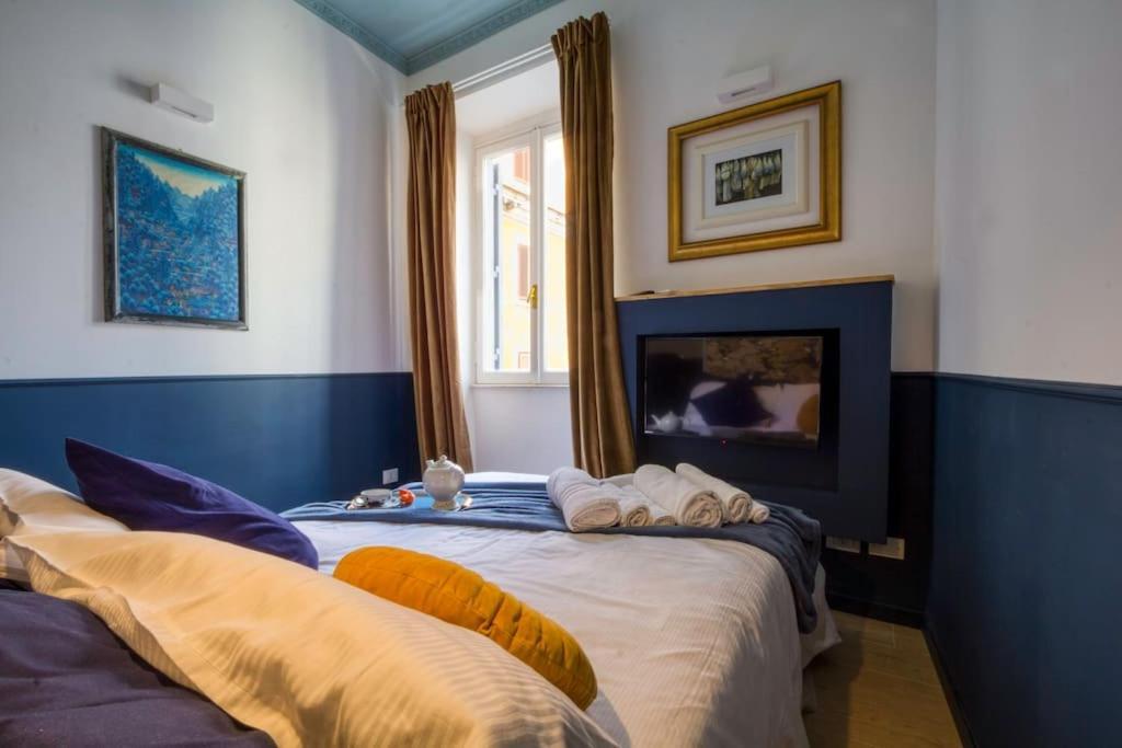Rasella44, Blu Rome