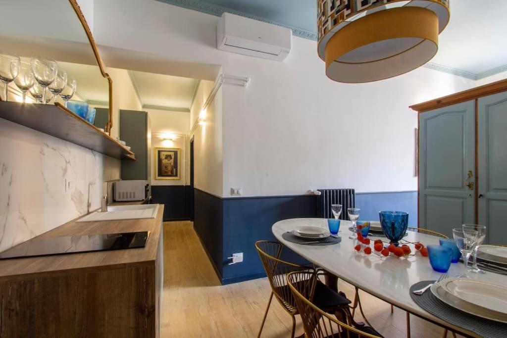 Rasella44, Blu * Rome