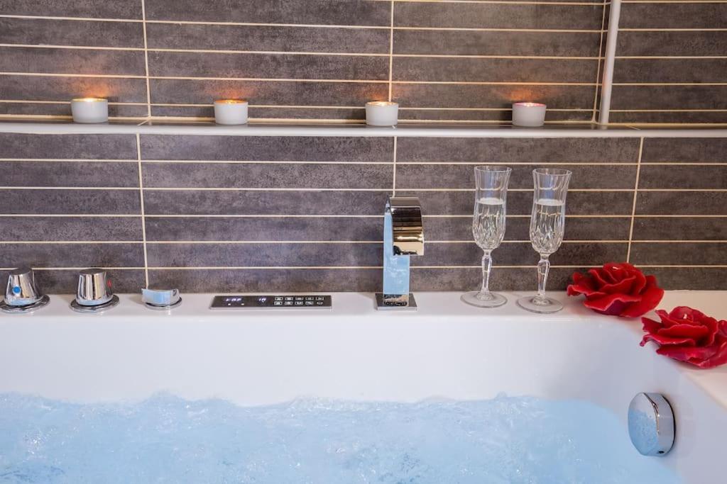Girolamo's Jacuzzi Place Appartamento