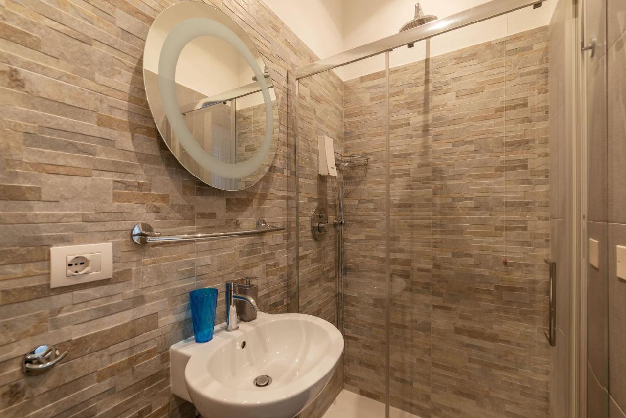 Apartment Frattina 2 - Fromhometorome Rome