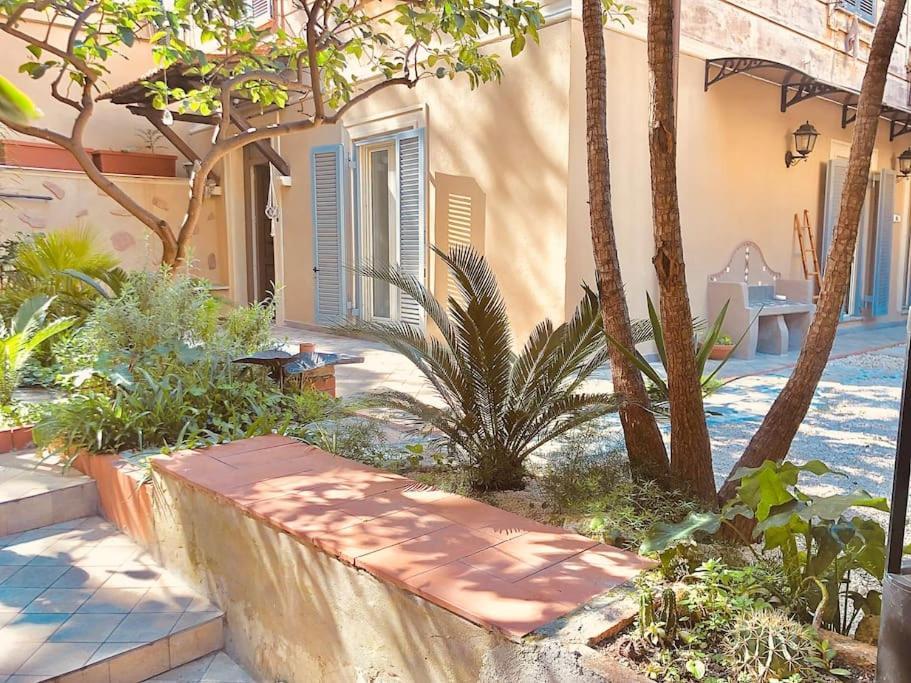 Isola Roger - Con Giardino A Holiday home Rome