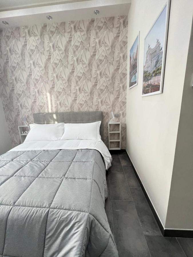Julia Luxury * Rome
