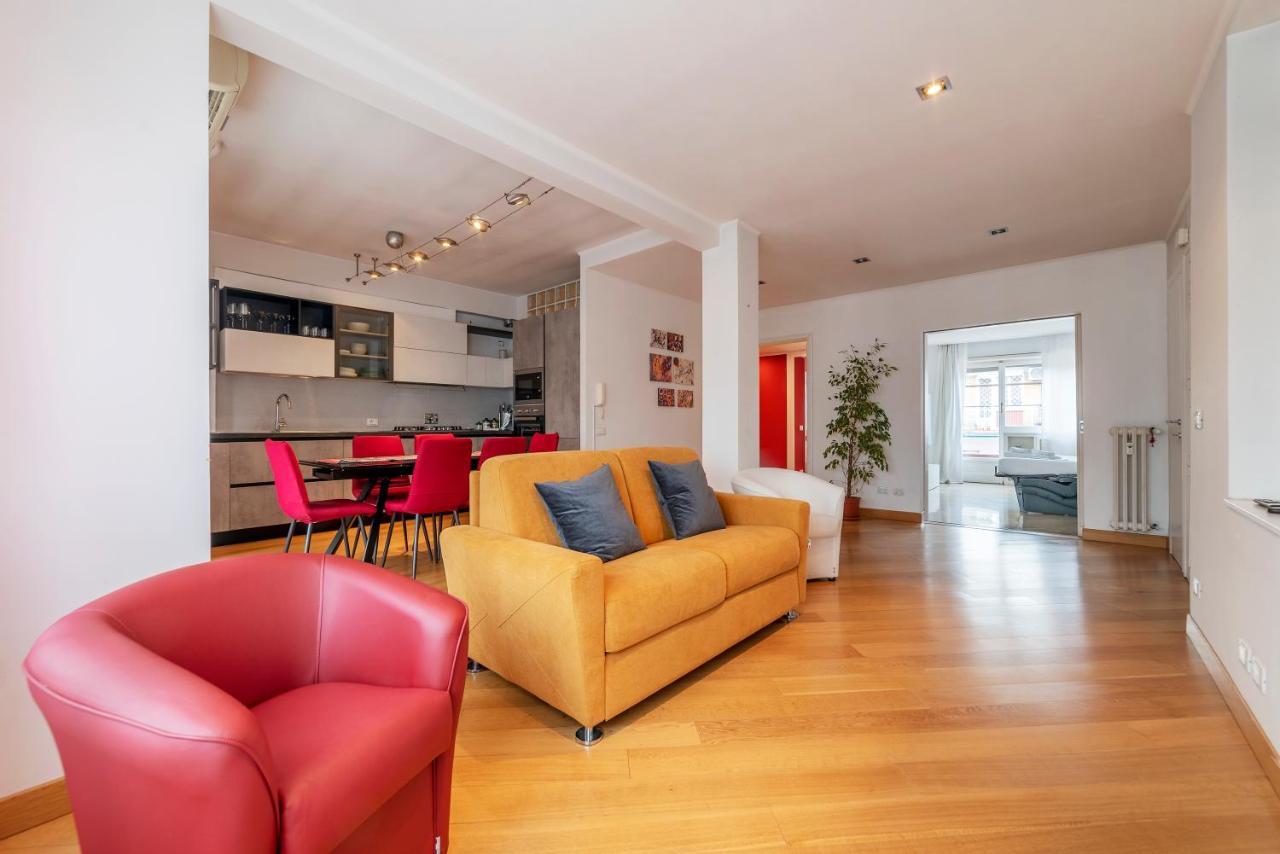 Bright Flat Near Vatican Apartment