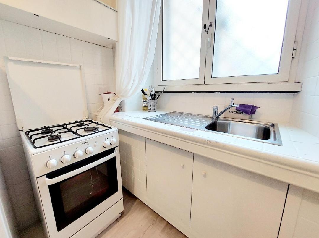 Bbhome Stylish Gold Near Trastevere Station * Rome