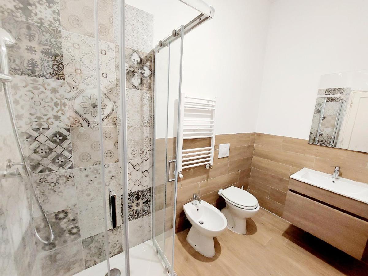 Bbhome Stylish Gold Near Trastevere Station * Rome