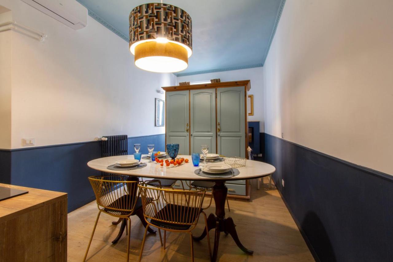 Rasella44, Blu * Rome