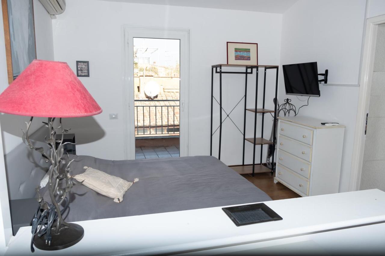 Apartment Over The Roof *
