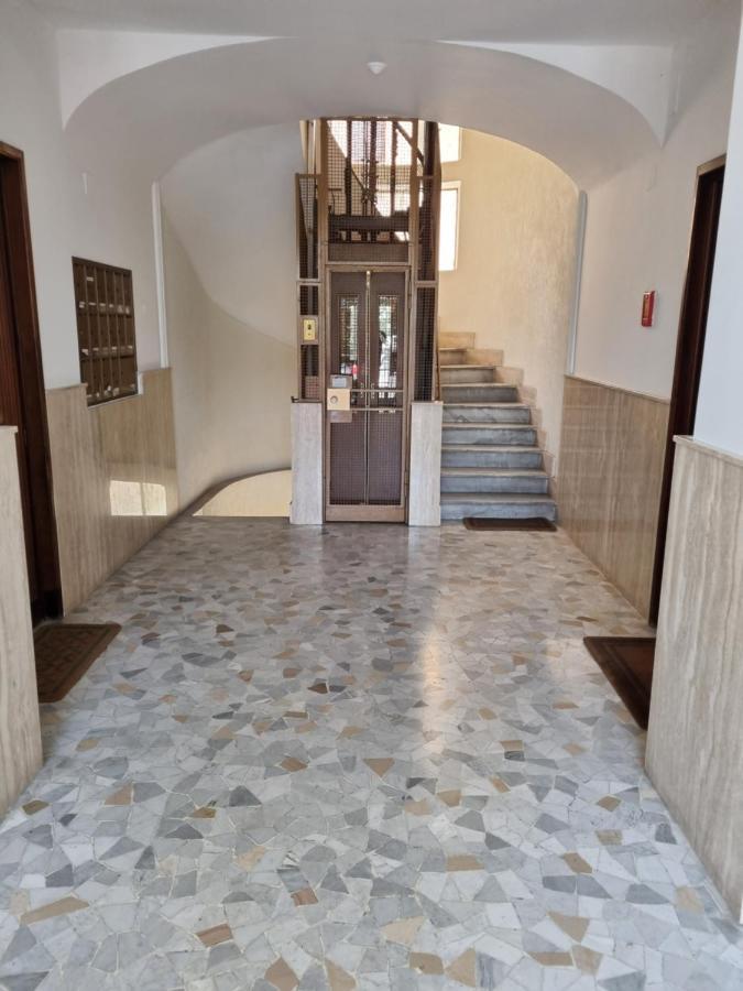 Lapo's Apartment's Apartment *