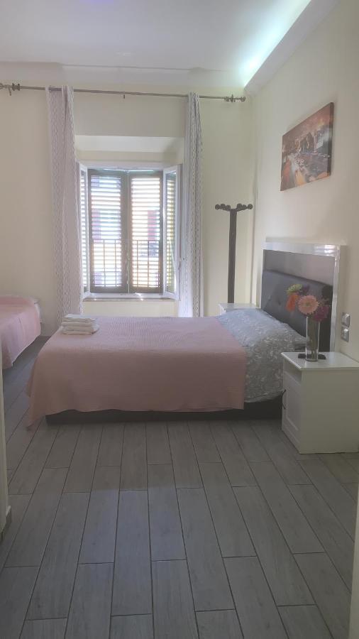 Lili & Aurora Guest house *