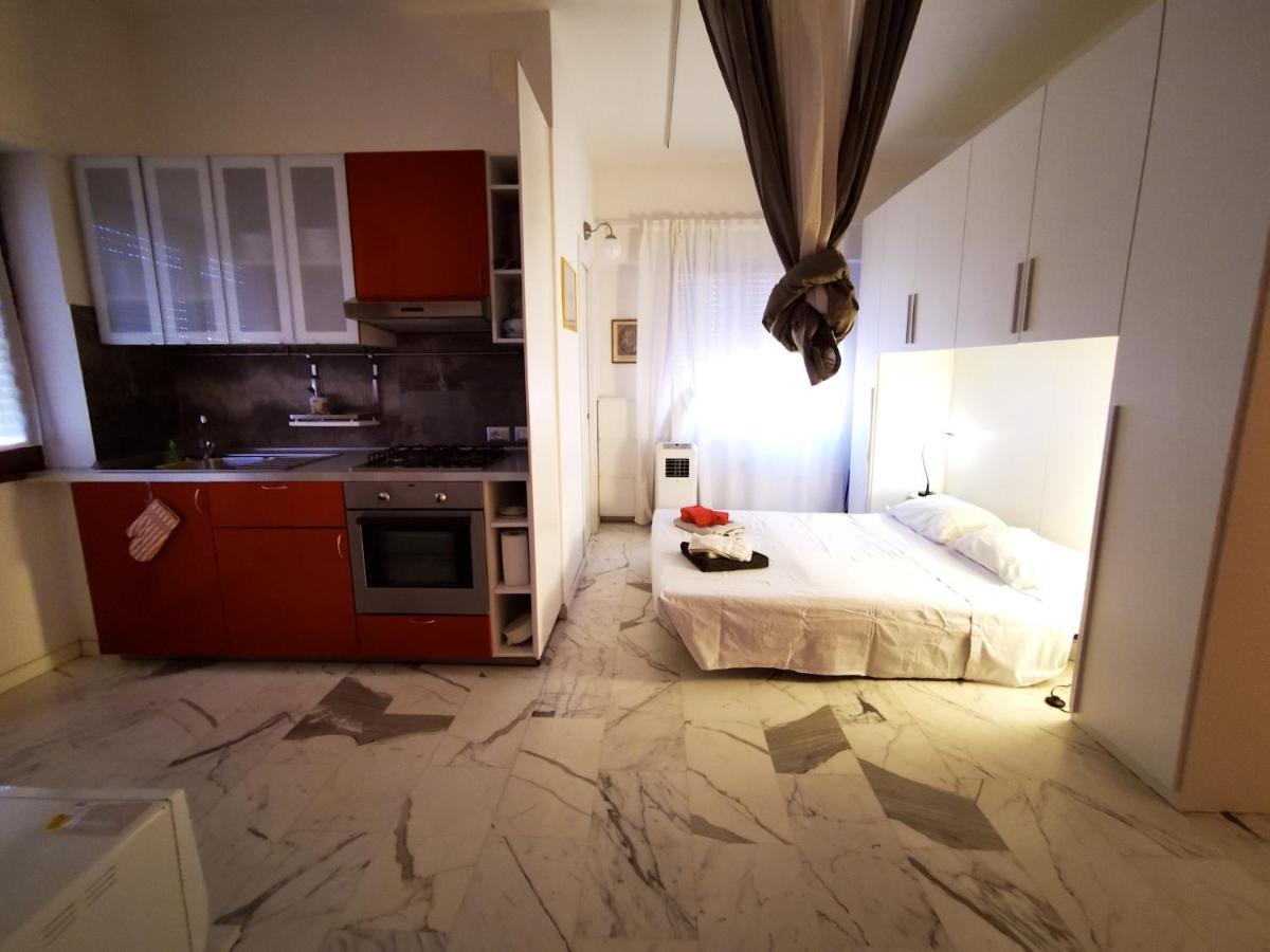 Appartamento Rouge Studio - 10 Min From Vatican