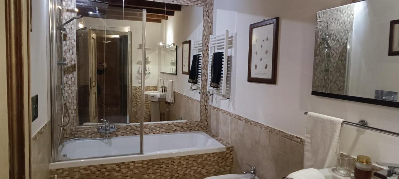 Affittacamere Residenza Al Pantheon - Rh Collection