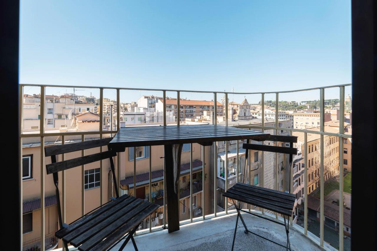 Bright With Views Of San Pietro Appartamento Roma