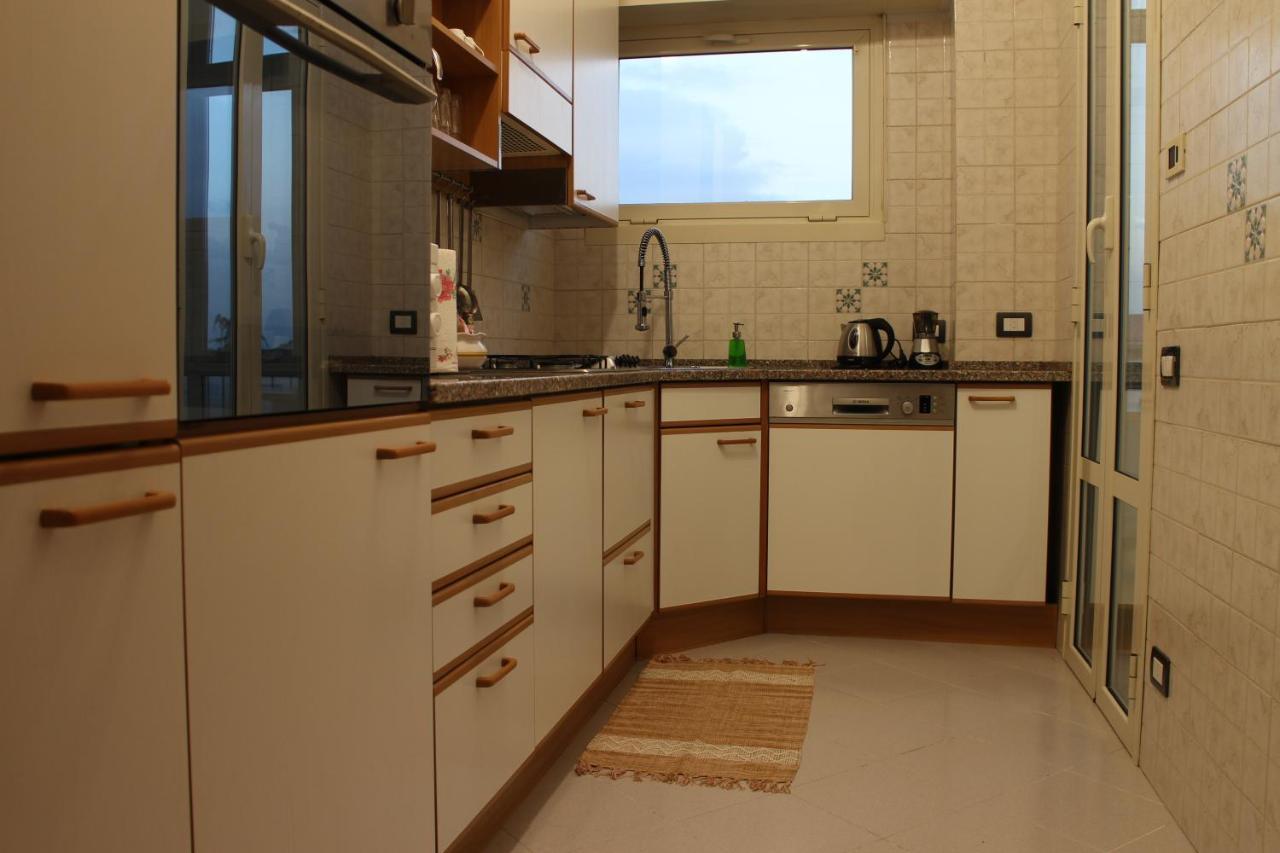Vi Floor