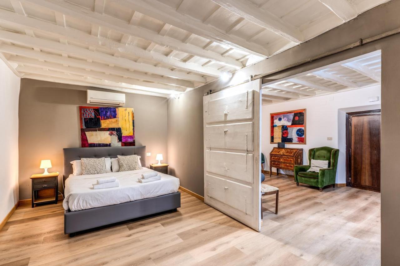 Lovely Spacious Near The Colosseum Apartment Rome