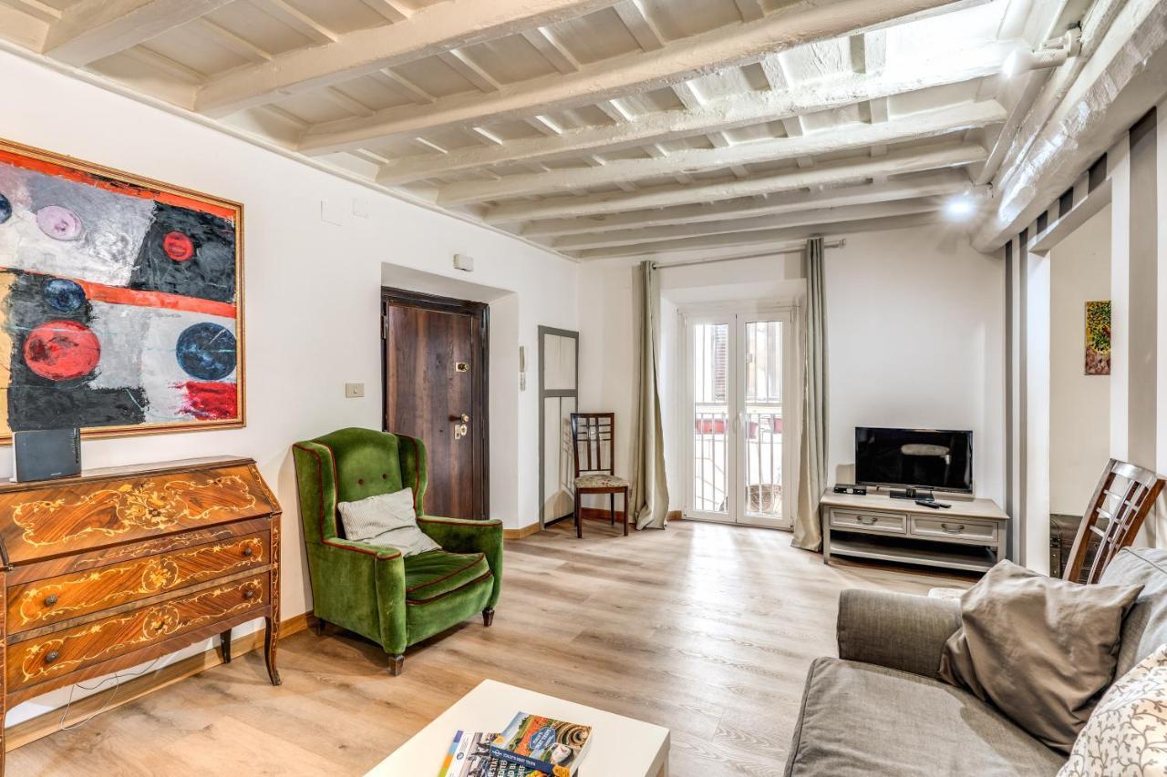 Apartment Lovely Spacious Near The Colosseum