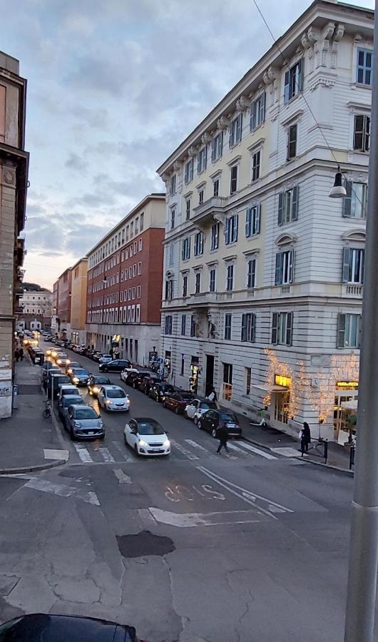 Apartment Vis Romae Luxury Rome