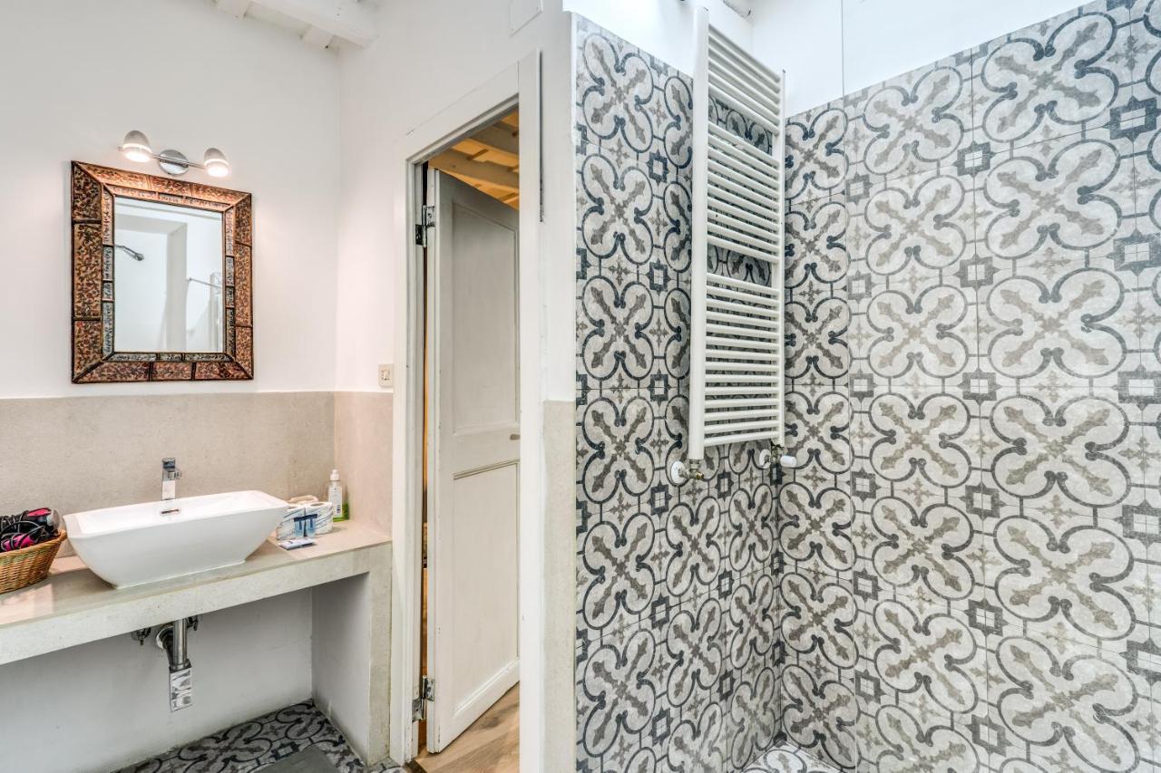 Lovely Spacious Near The Colosseum *