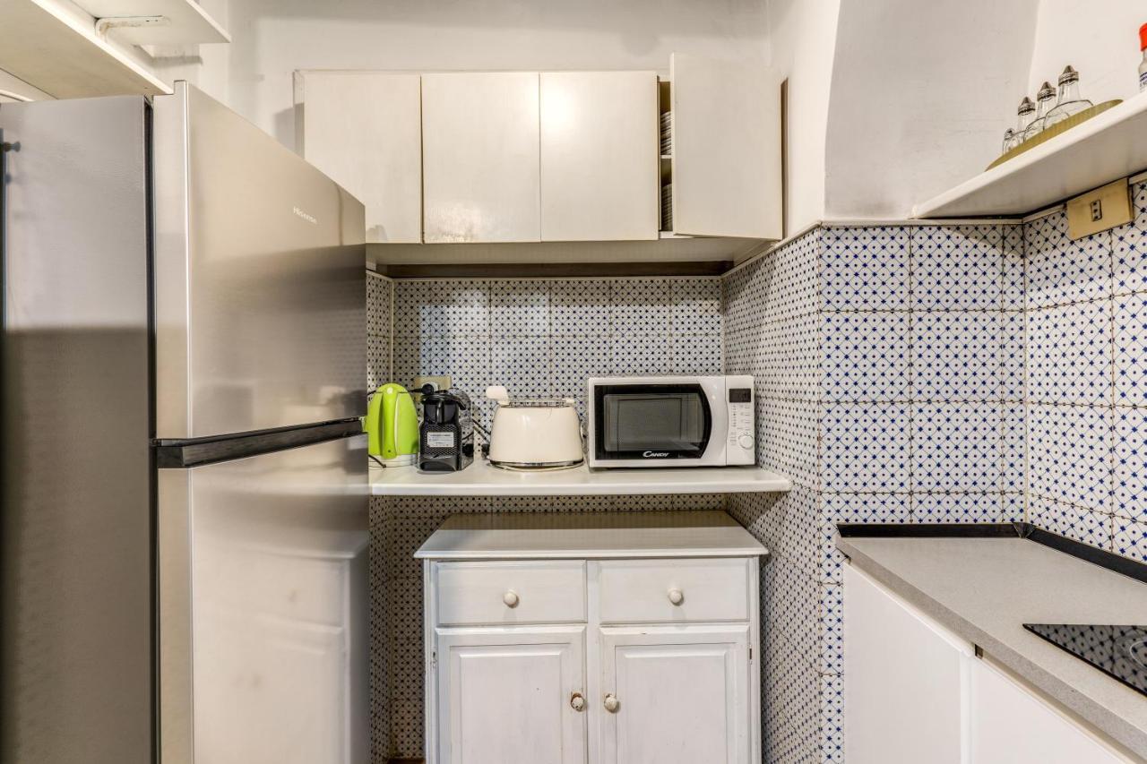 Lovely Spacious Near The Colosseum Apartment *