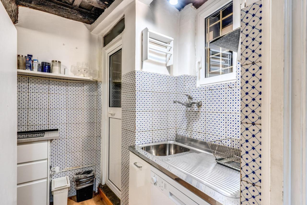 Lovely Spacious Near The Colosseum Apartment *