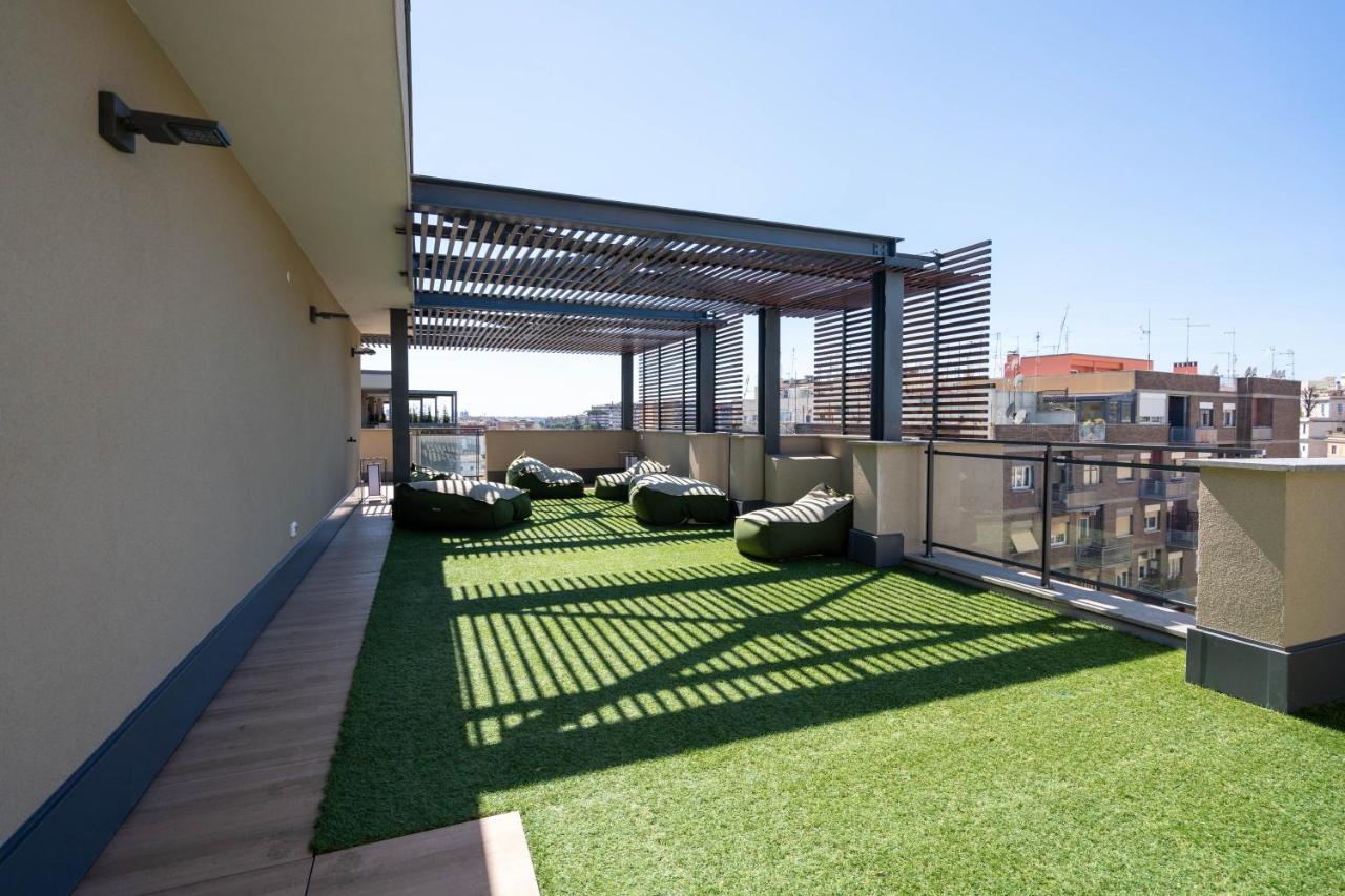 Aurealiving - Trastevere With Rooftop & Gym, Your Place In Apartment *