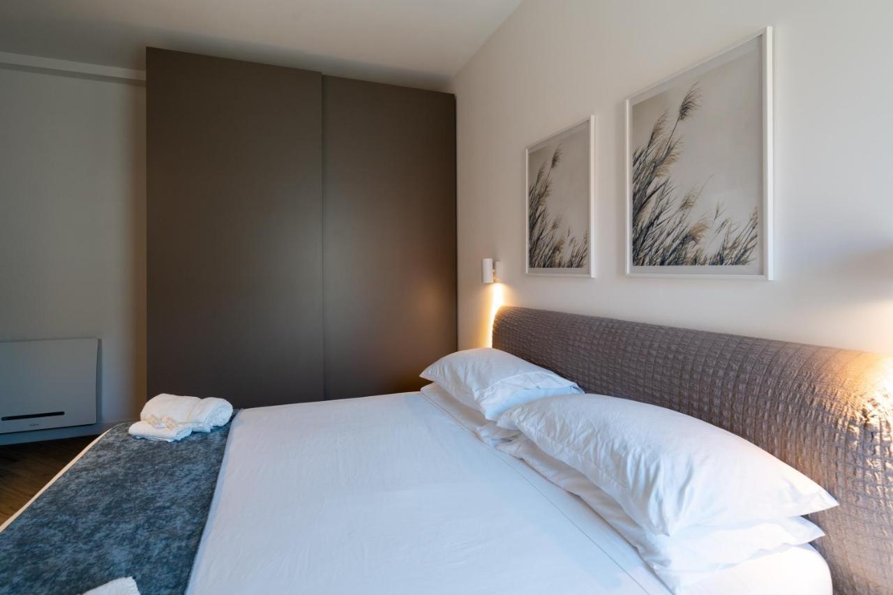 Aurealiving - Trastevere With Rooftop & Gym, Your Place In *