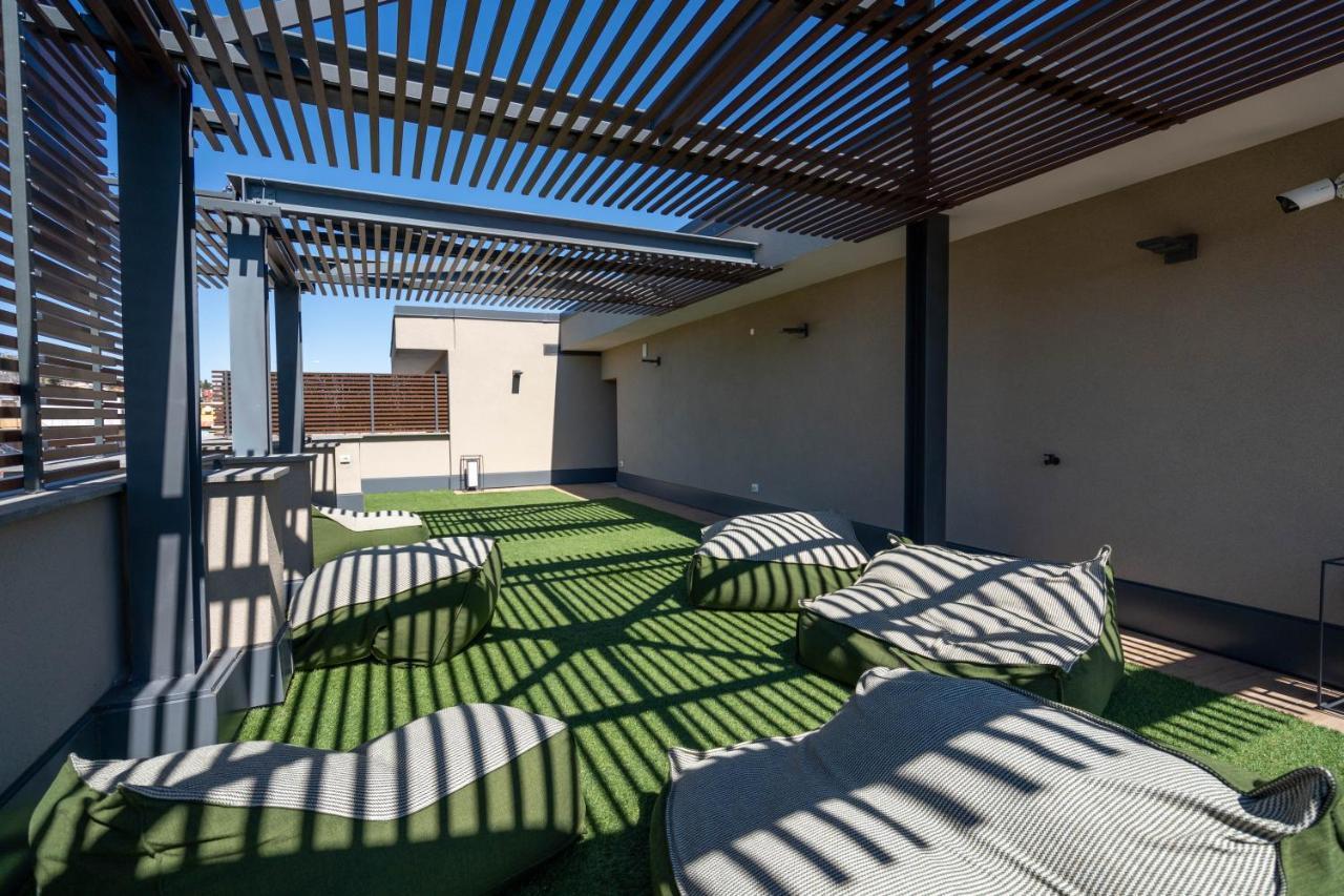 Aurealiving - Trastevere With Rooftop & Gym, Your Place In * Rome