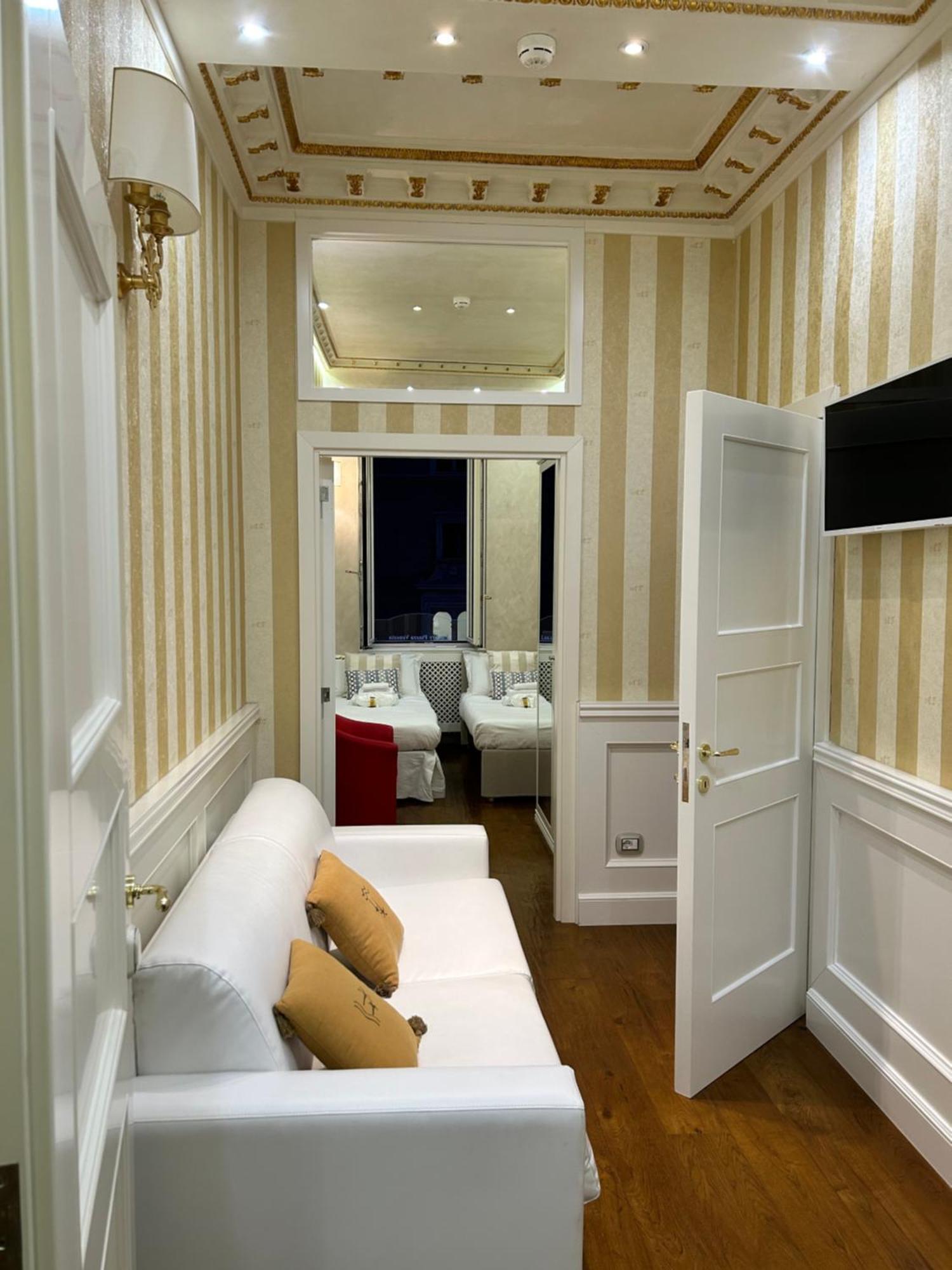 Piazza Venezia Luxury Guest house *