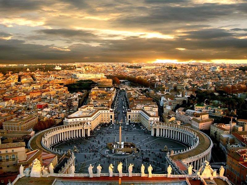 Vatican Apartment *