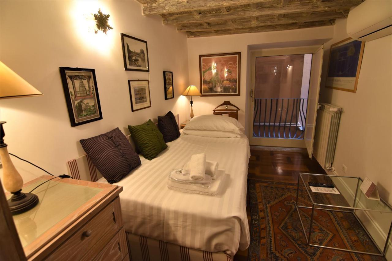 Aparthotel Babuino 79 Rome