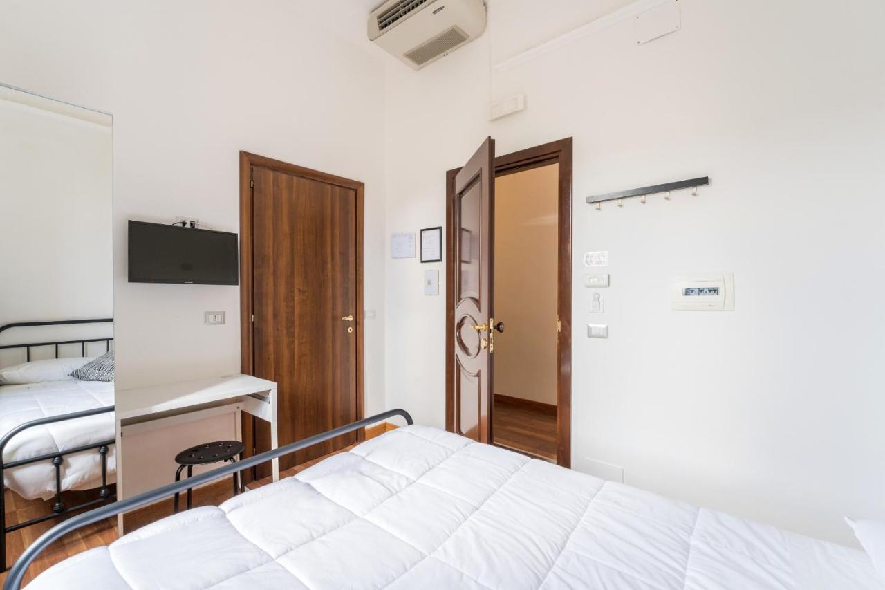 Piramide Guest house