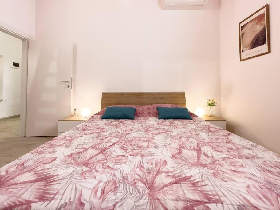 With Terrace In The Heart Of Pigneto Appartamento