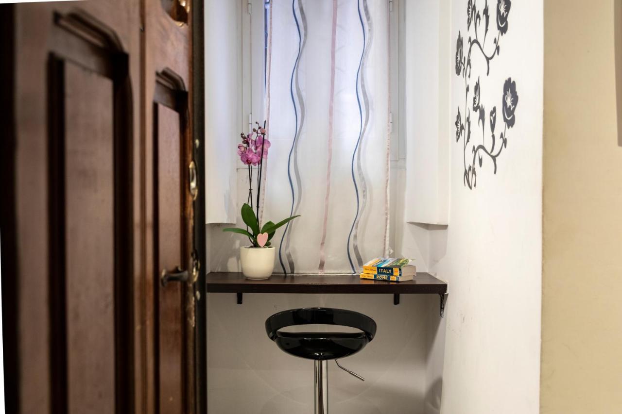 Dulcis In Colosseo Apartment Rome