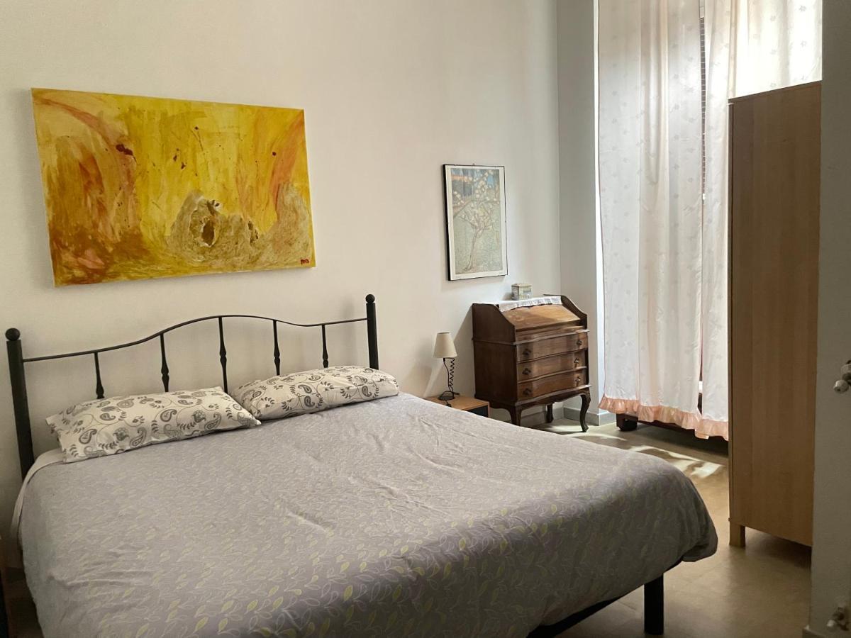 House Bed & Breakfast 2*